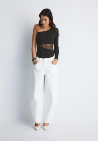 Asymetrické body s průsvitnými detaily