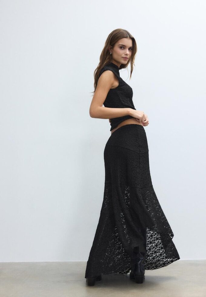 Asymetrická krajková midi sukně