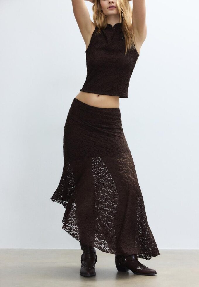 Asymetrická krajková midi sukně Asymetrická krajková midi sukně