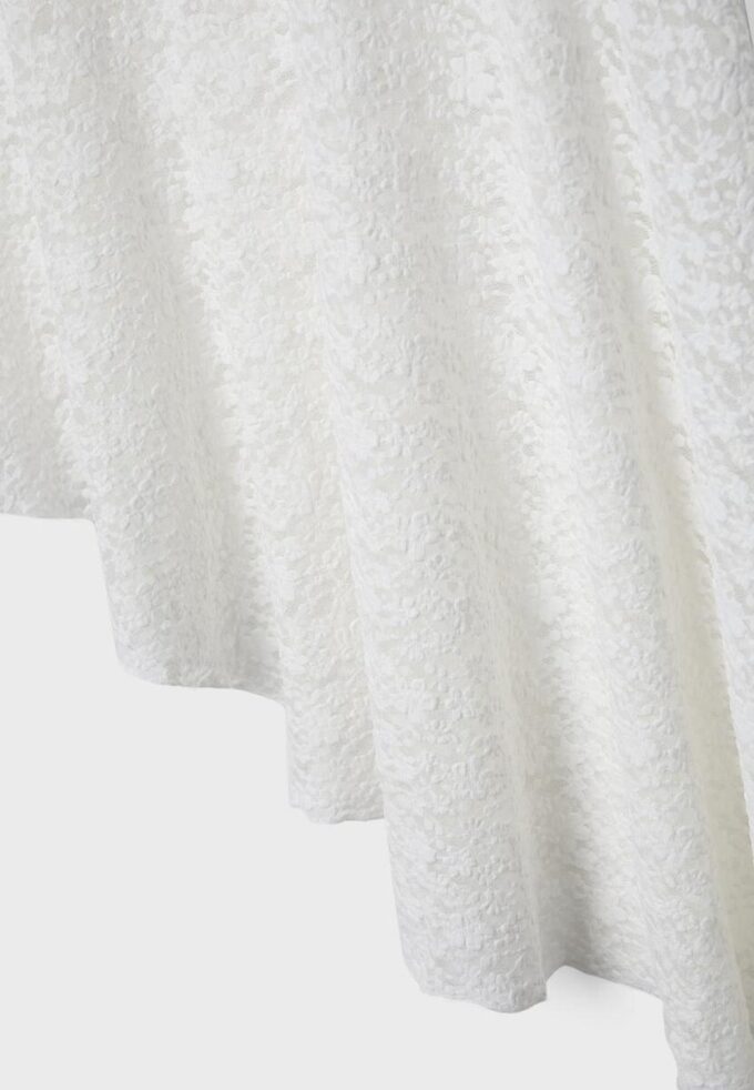 Asymetrická krajková midi sukně Asymetrická krajková midi sukně