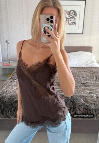 Asymetrické krajkové tílko Top