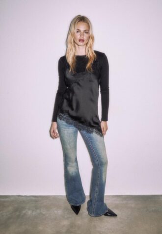 Asymetrické krajkové tílko Top