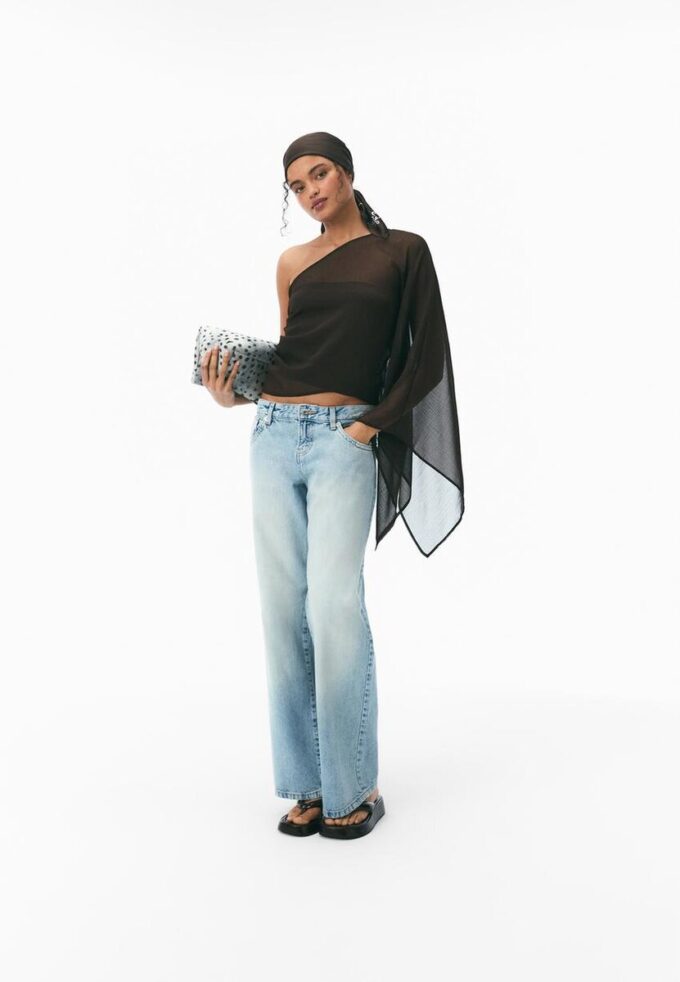 Asymetrický plášť