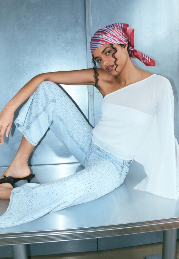 Asymetrický plášť