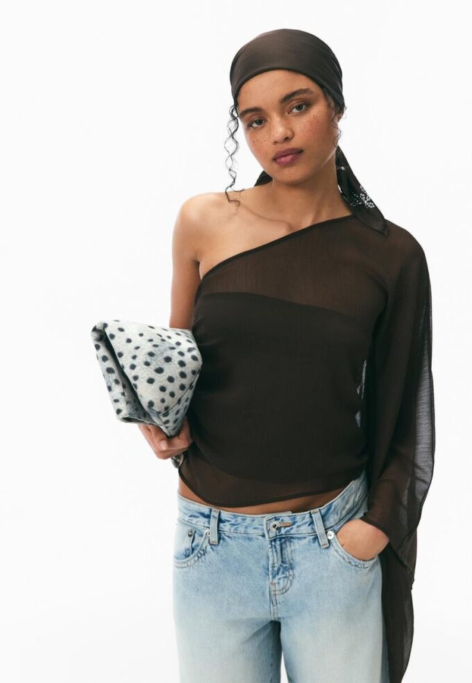 Asymetrický plášť