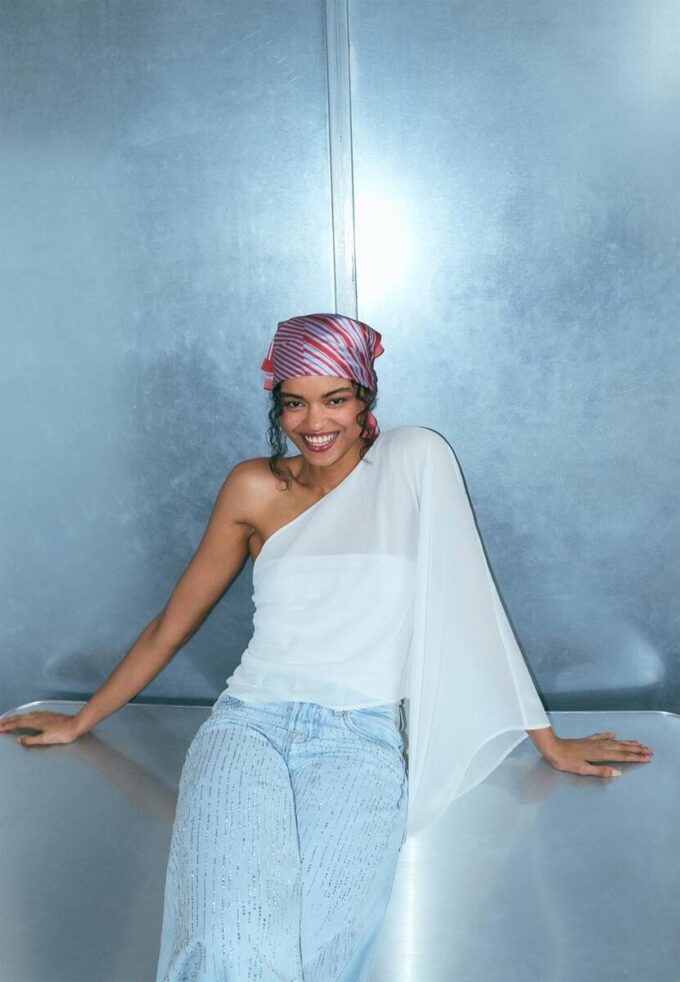 Asymetrický plášť