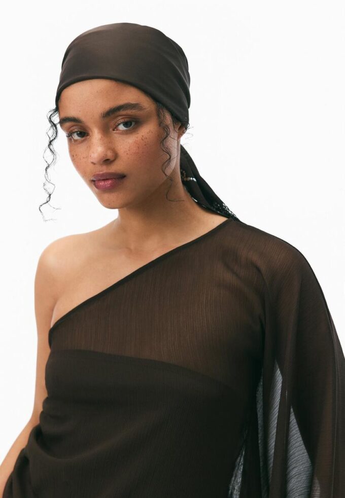 Asymetrický plášť