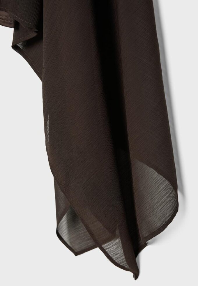 Asymetrický plášť