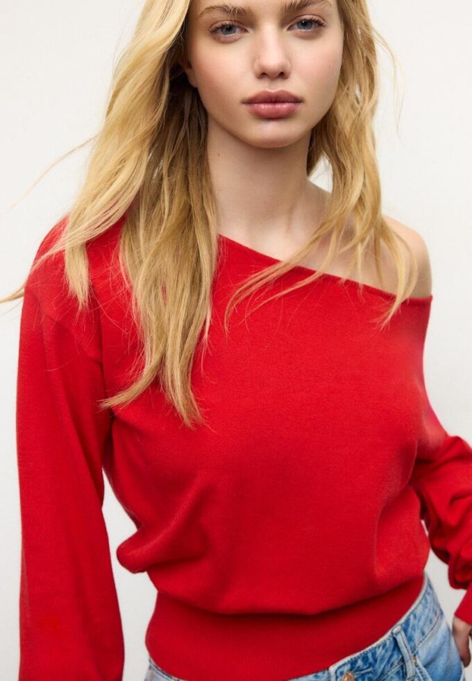 Asymetrický pletený svetr Asymetrický pletený svetr