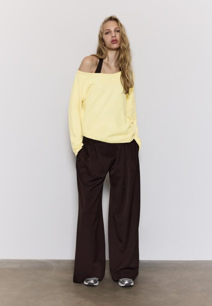 Asymetrický pletený svetr Asymetrický pletený svetr