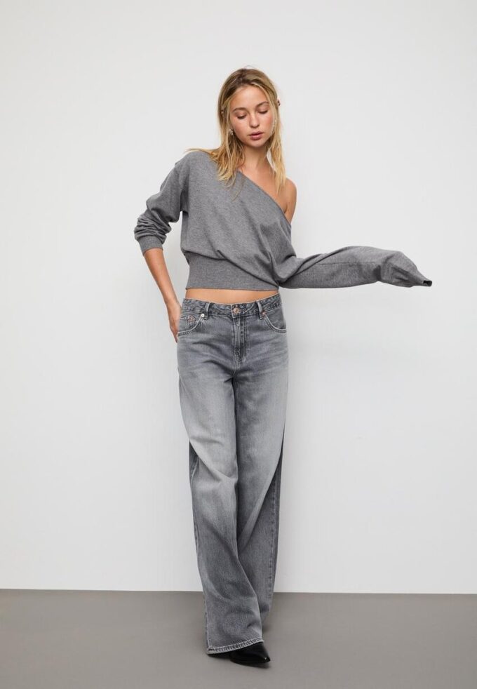 Asymetrický pletený svetr Asymetrický pletený svetr