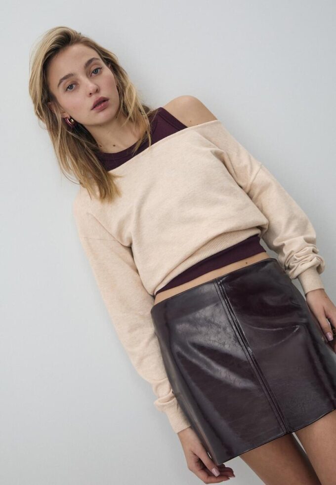 Asymetrický pletený svetr Asymetrický pletený svetr