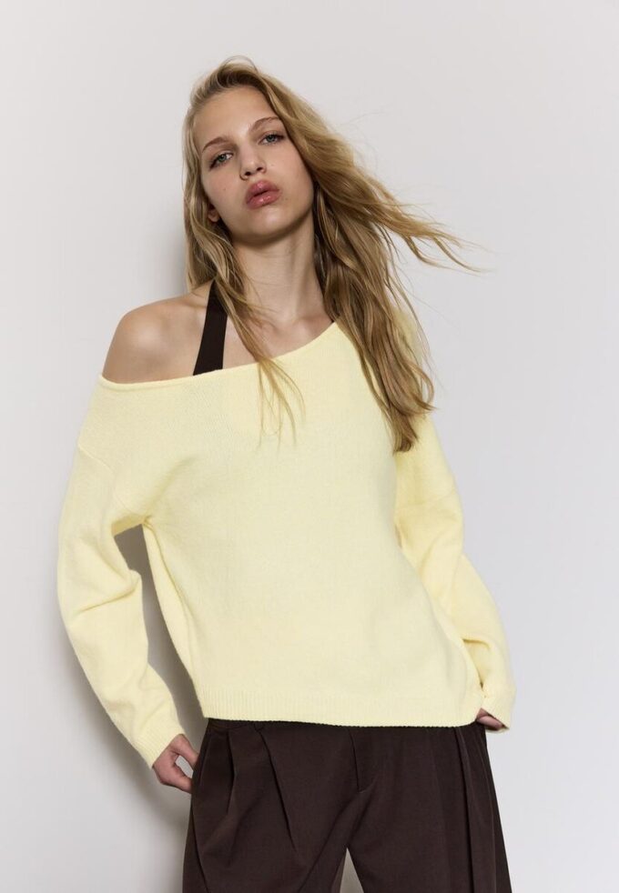 Asymetrický pletený svetr Asymetrický pletený svetr