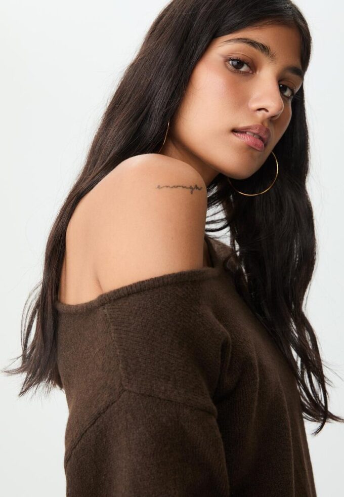 Asymetrický pletený svetr Asymetrický pletený svetr