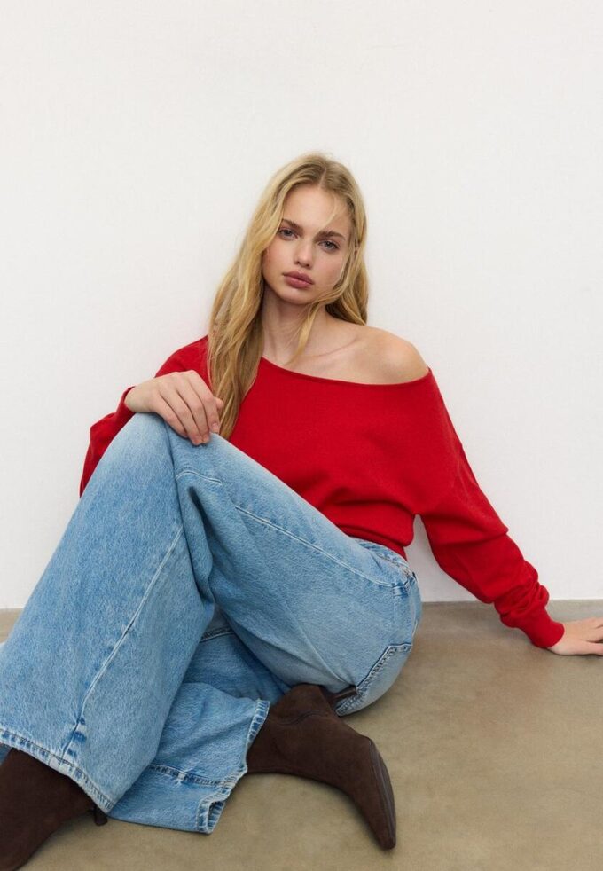 Asymetrický pletený svetr Asymetrický pletený svetr