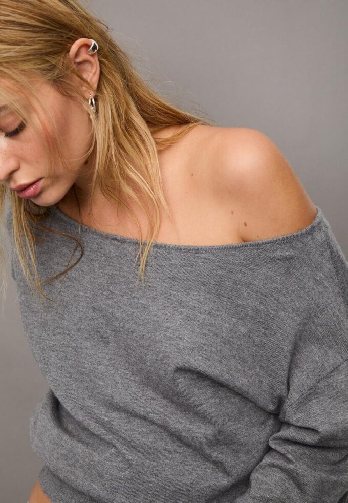 Asymetrický pletený svetr Asymetrický pletený svetr