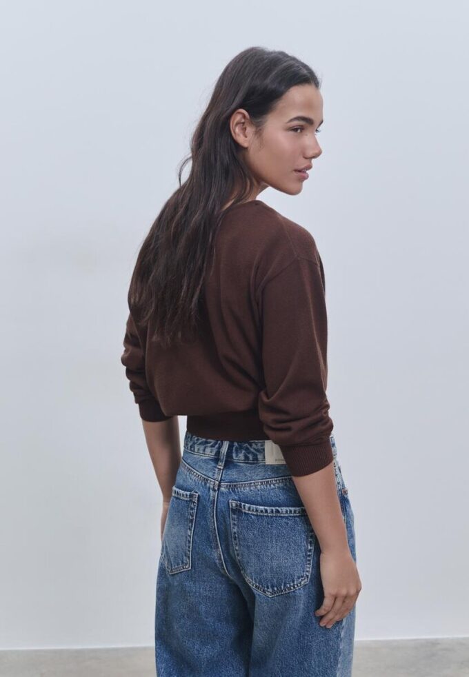 Asymetrický pletený svetr Asymetrický pletený svetr