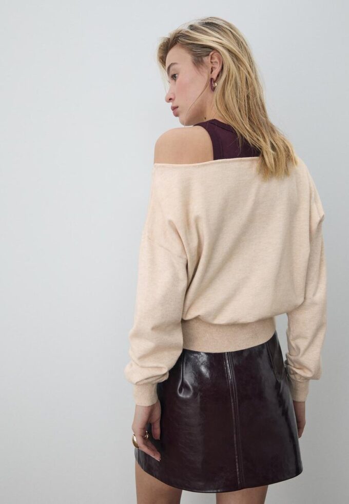 Asymetrický pletený svetr Asymetrický pletený svetr