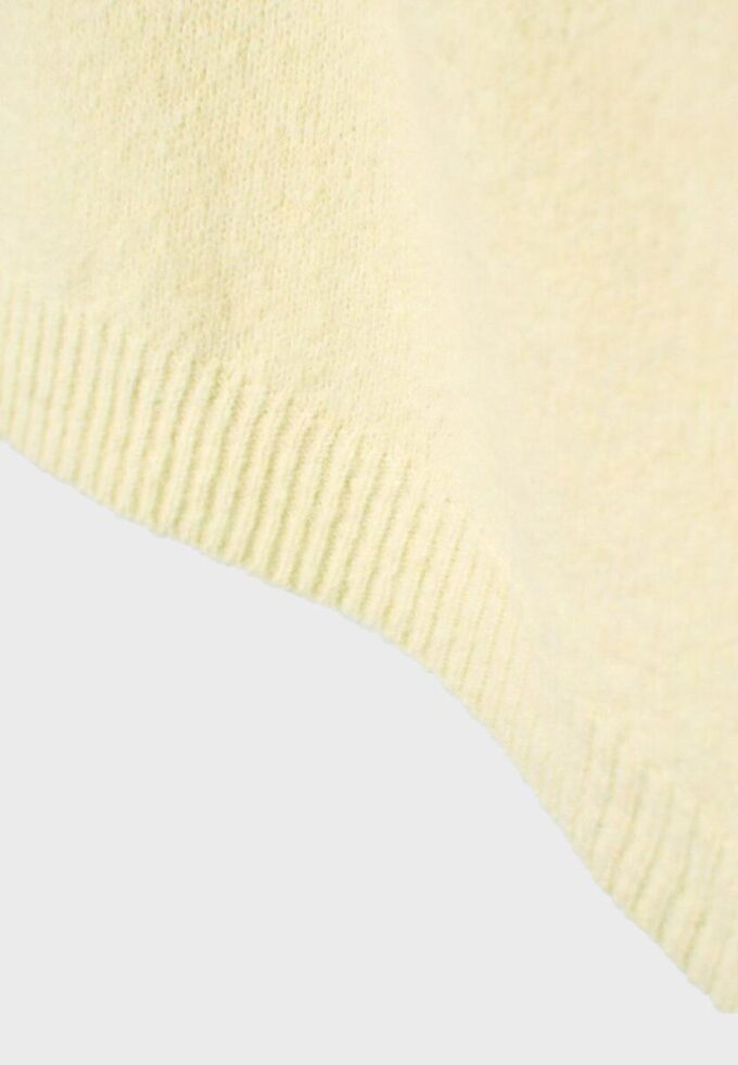 Asymetrický pletený svetr Asymetrický pletený svetr