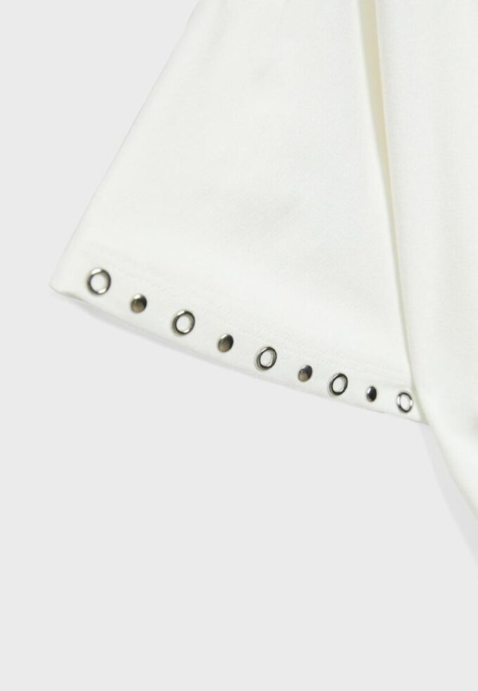 Asymetrické tričko s cvočky