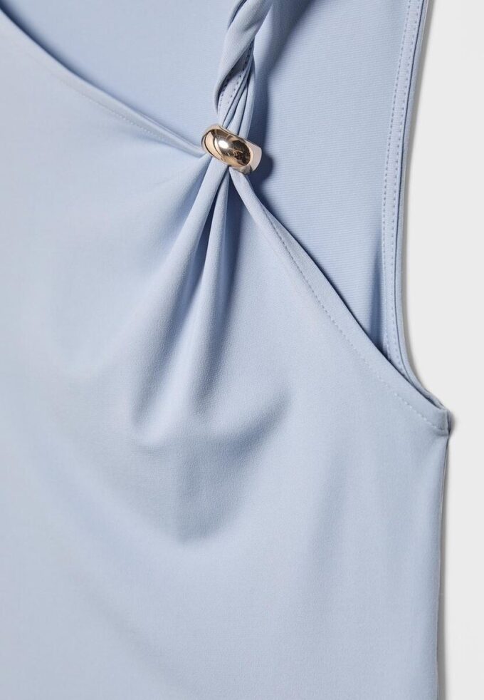 Asymetrické tričko s kovovou sponou Asymetrické tričko s kovovou sponou