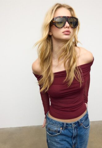 Asymetrické tylově tričko