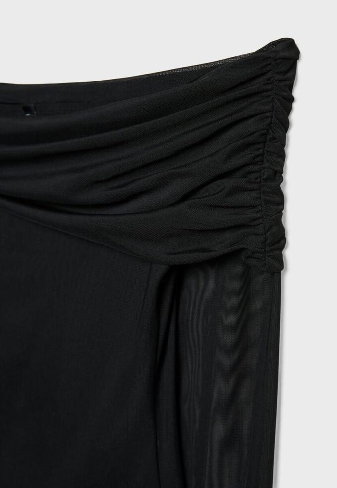 Asymetrické tylově tričko