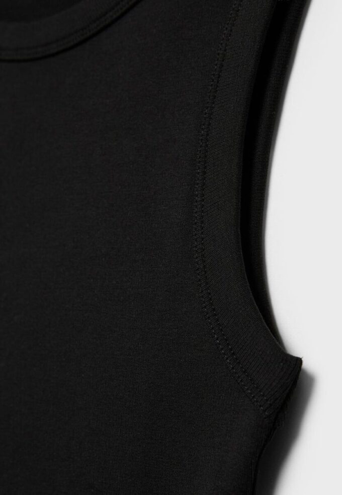 B04 Basic přiléhavé tílko