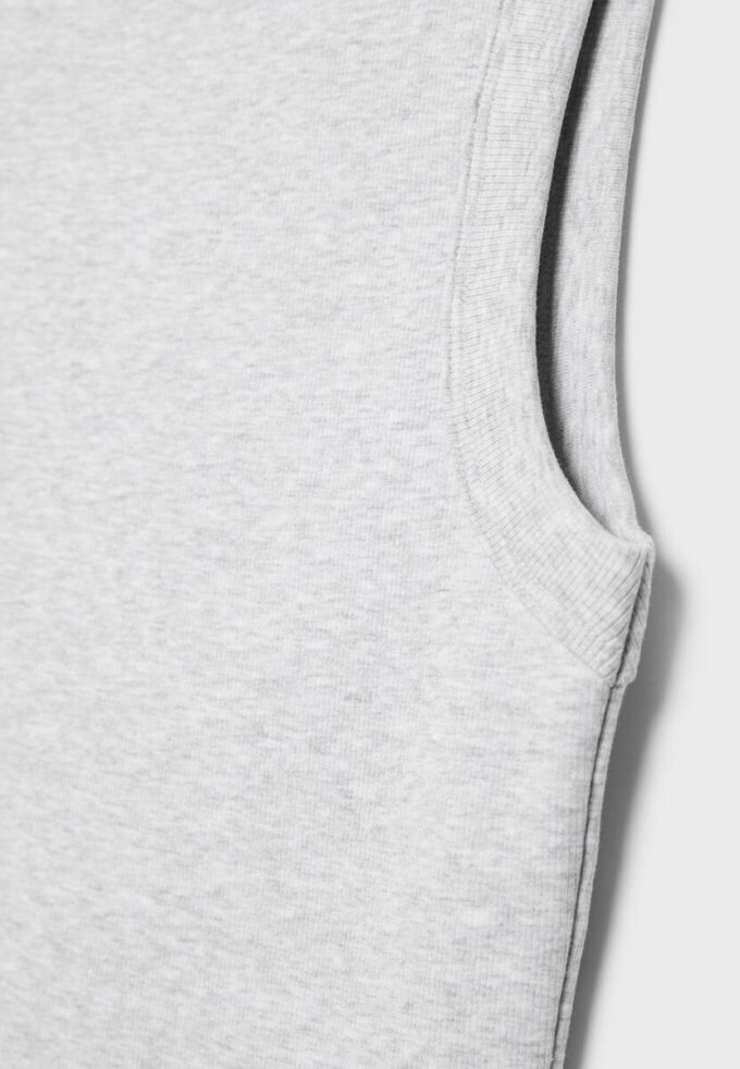 B04 Basic přiléhavé tílko