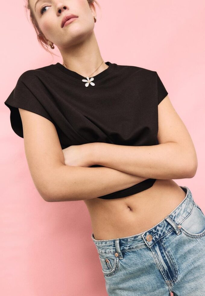 B06 Basic tričko s pokleslými rameny