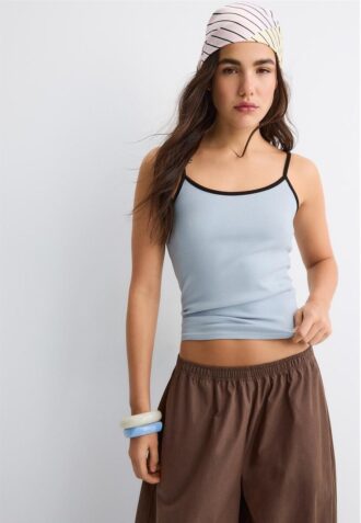 B07 Top s žebrovanými ramínky