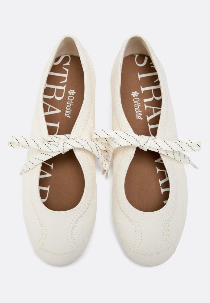 Baletní tenisky s mašlí