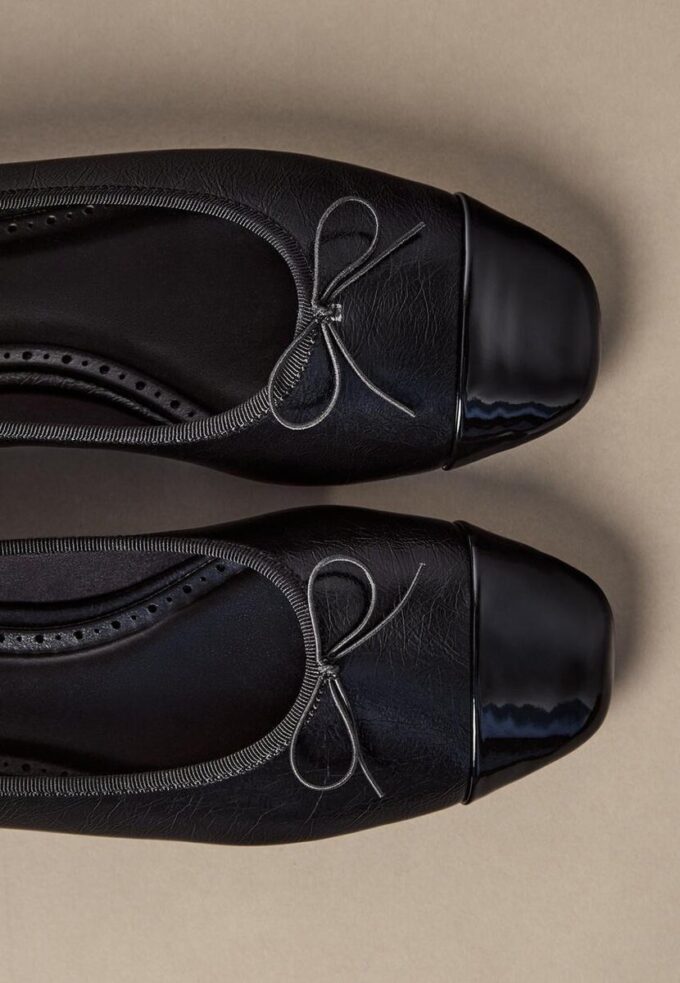 Balletky s mašlí a efektem kůže