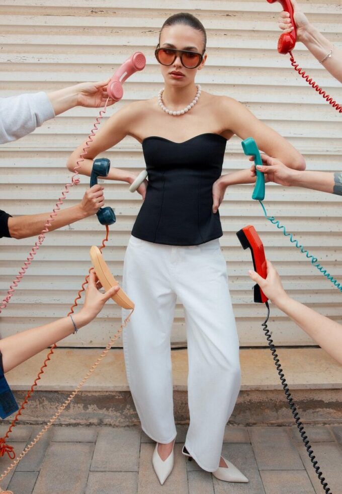 Bandeau s výstřihem do srdce