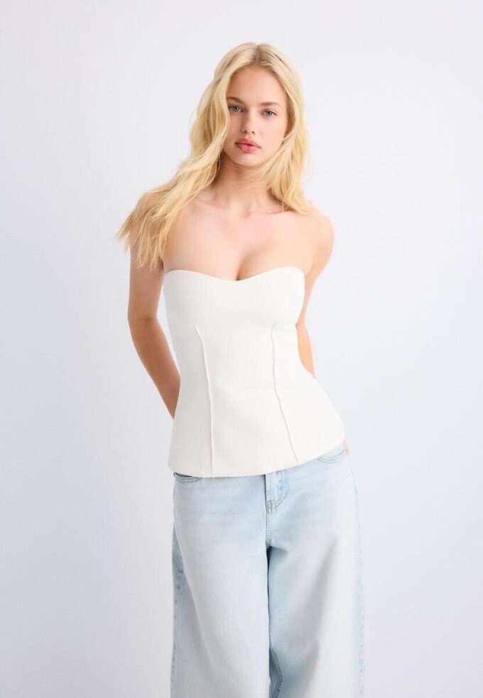 Bandeau s výstřihem do srdce