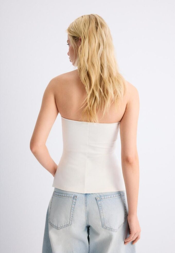 Bandeau s výstřihem do srdce