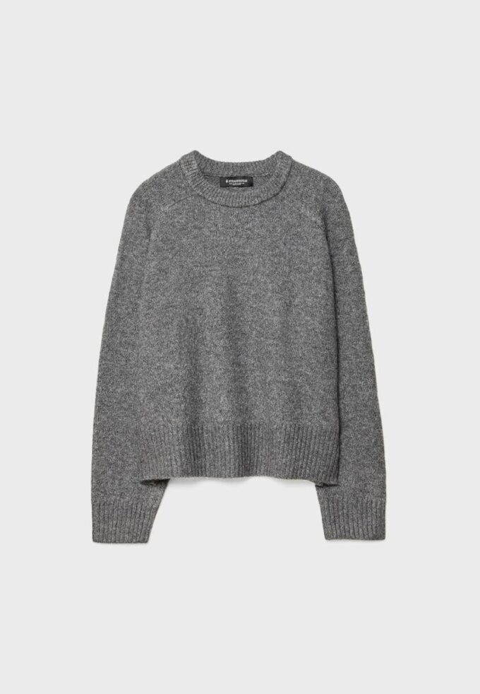 Basic měkký pletený svetr