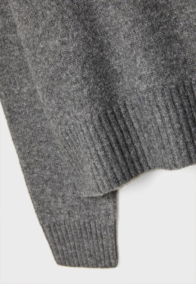 Basic měkký pletený svetr