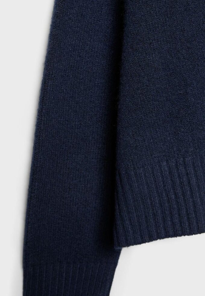 Basic měkký pletený svetr