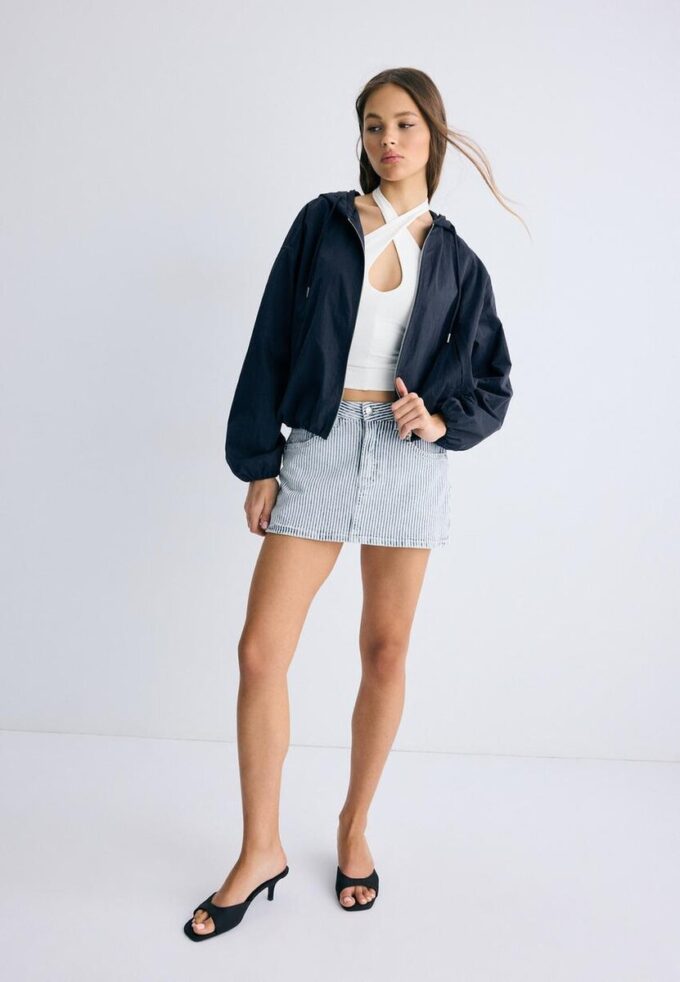 Basic nylonová bunda s kapucí