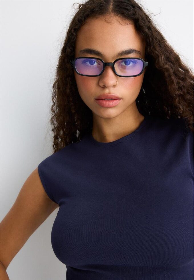 Basic přiléhavé krátké tričko