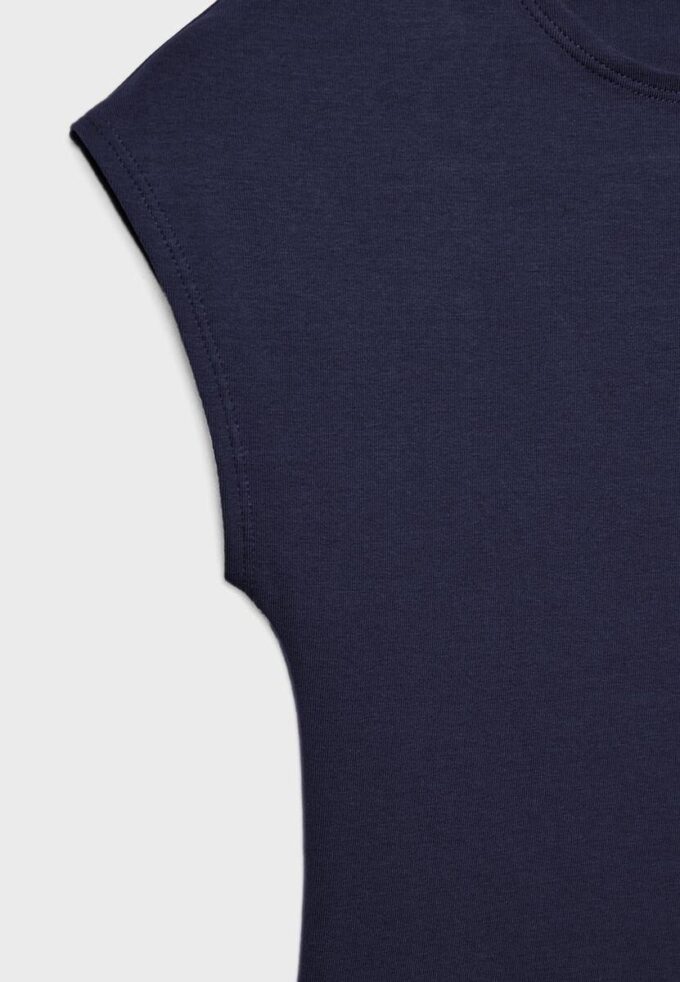 Basic přiléhavé krátké tričko