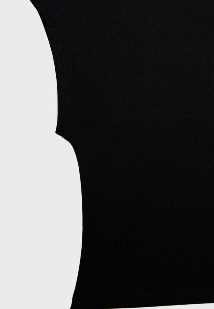 Basic přiléhavé krátké tričko