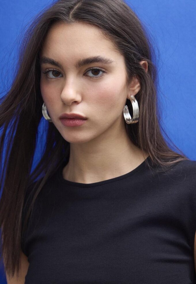 Basic přiléhavé tričko se řasením