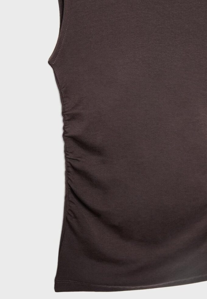 Basic přiléhavé tričko se řasením