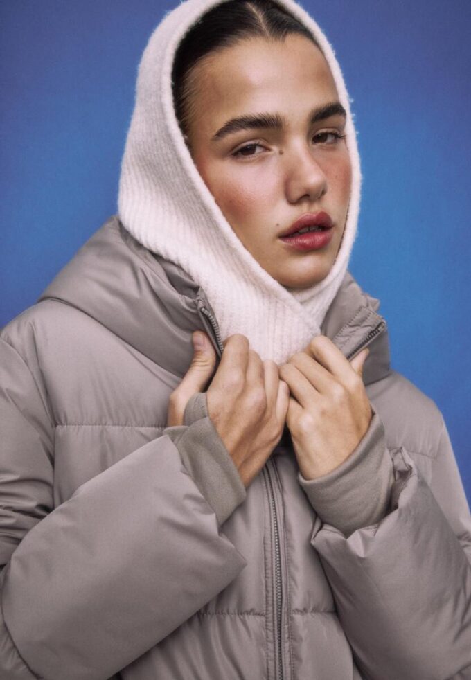 Basic péřová bunda s kapucí