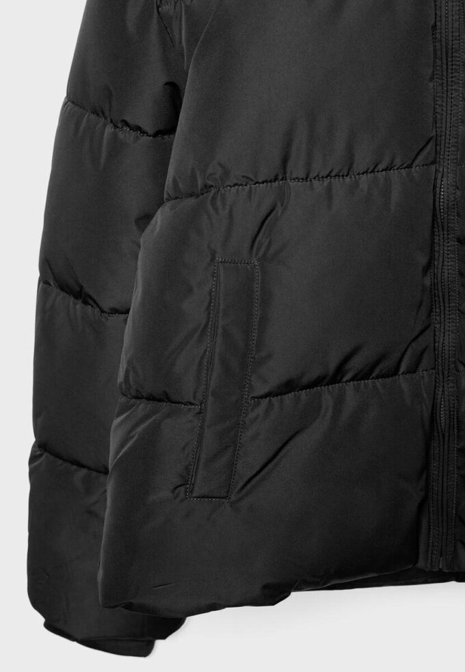 Basic péřová bunda s kapucí