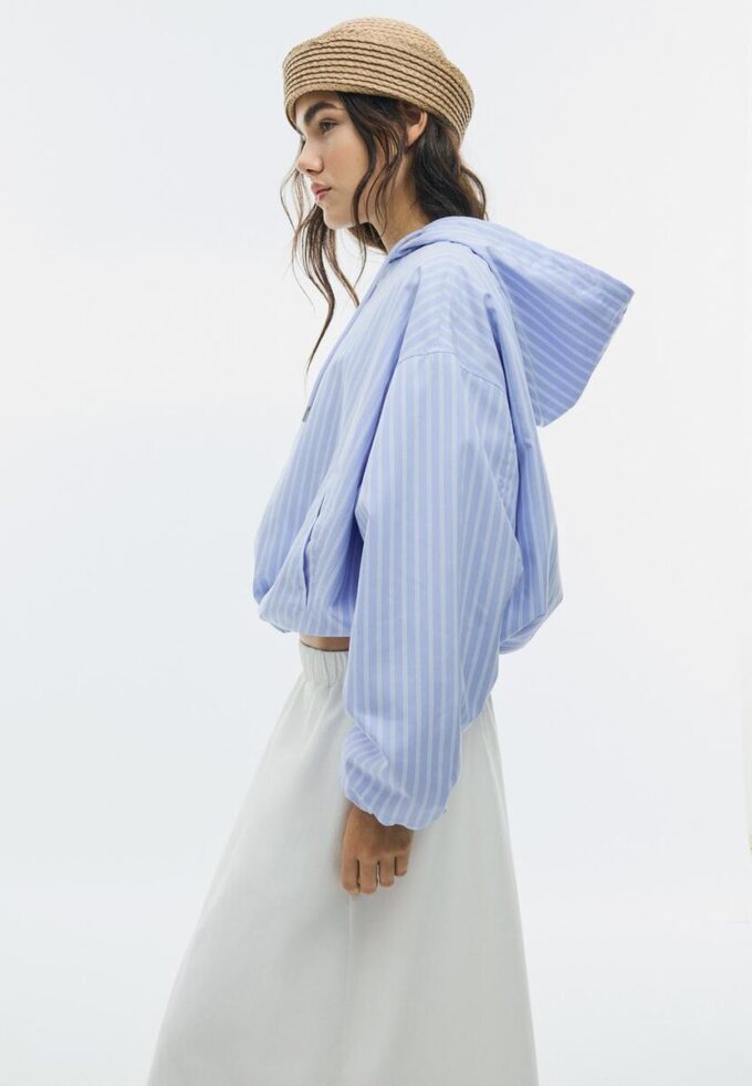 Basic pruhovaná nylonová bunda s kapucí