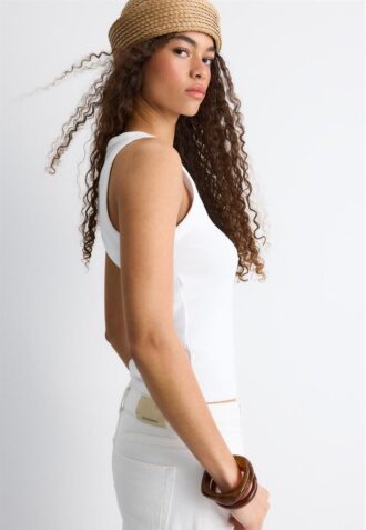 Basic racerback top