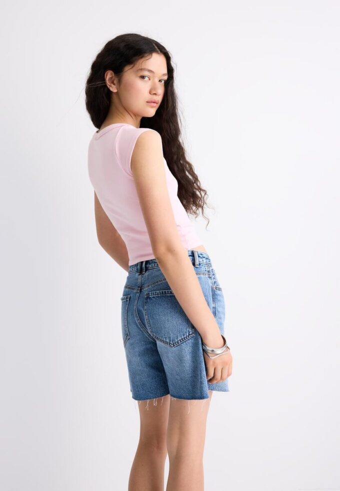 Basic tričko s výstřihem do lodičky